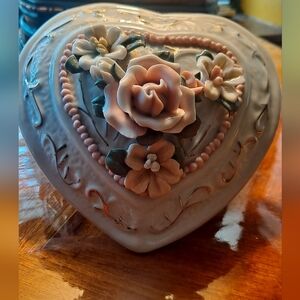 ⚘️Heart Roses Jewelry Vintage Ceramic🩷